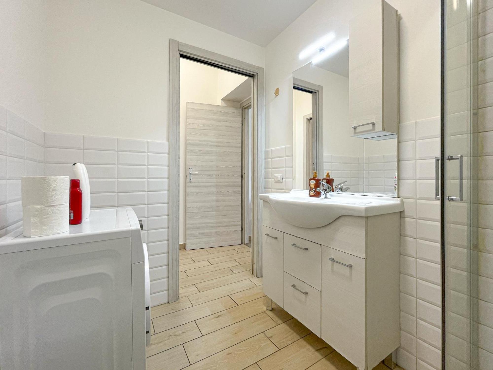Along The Canal Smart Flat Naviglio - 4 People Corsico Exterior photo